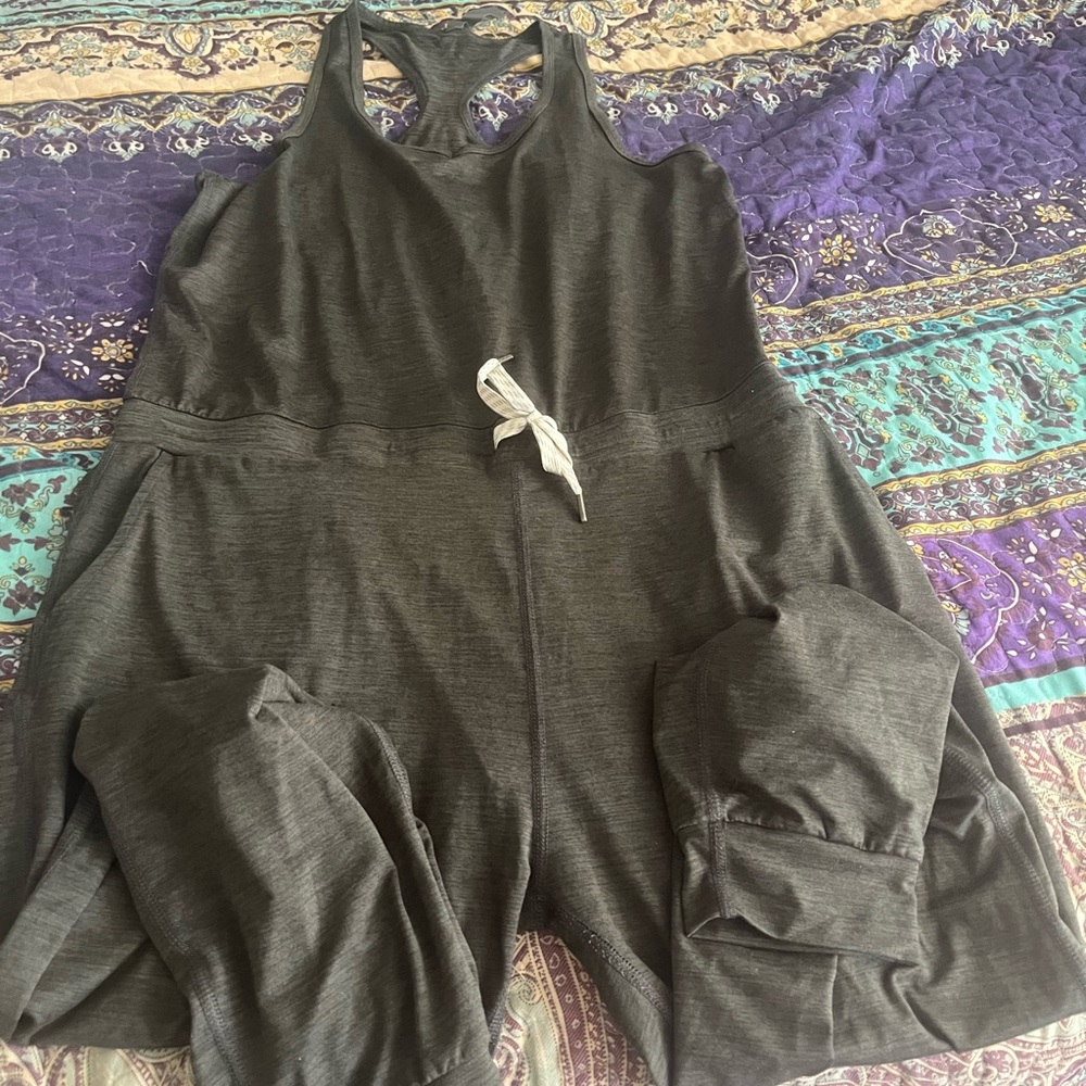 Vuori one piece jumpsuit NWOT size XL